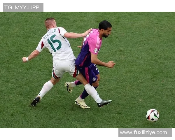 匈牙利U18与格鲁吉亚U18激战正酣青少年足球赛精彩回顾与分析