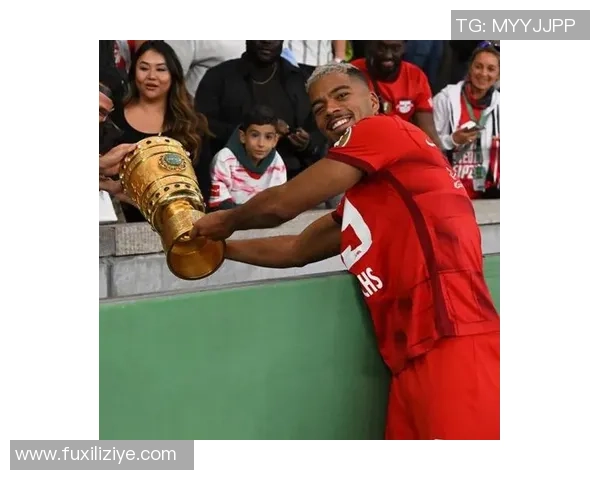 亨里希斯重返训练场：好像小孩等待游乐园的高兴